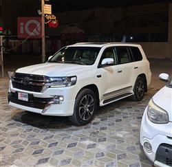 تويوتا لاندكروزر